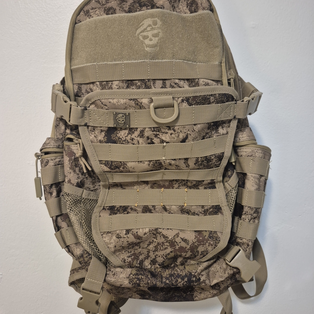 SOG DESERT TACTICAL TAN BROWN CAMO BACKPACK Men's Camouflage outdoors camp